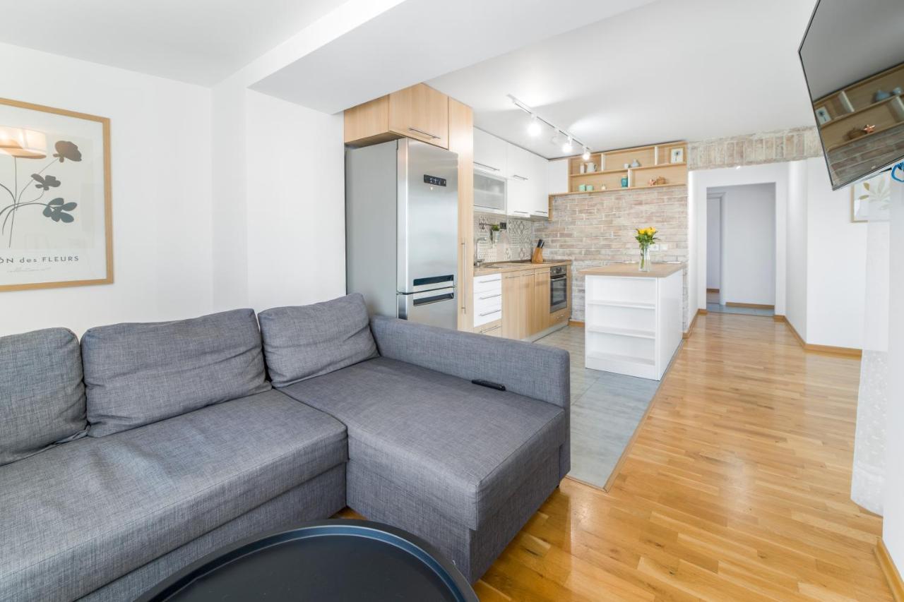 Exclusive Apartment Studentski Grad Sofia Luaran gambar